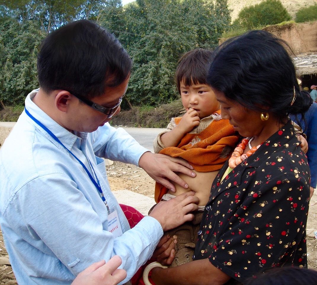 进藏区义诊.jpg